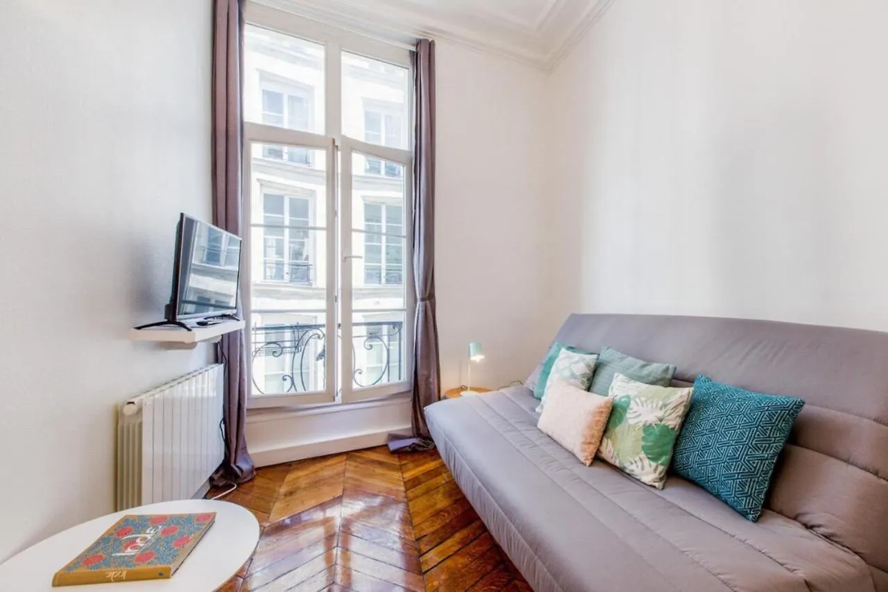 Brand New Apartments Near Louvre And Opera Paris