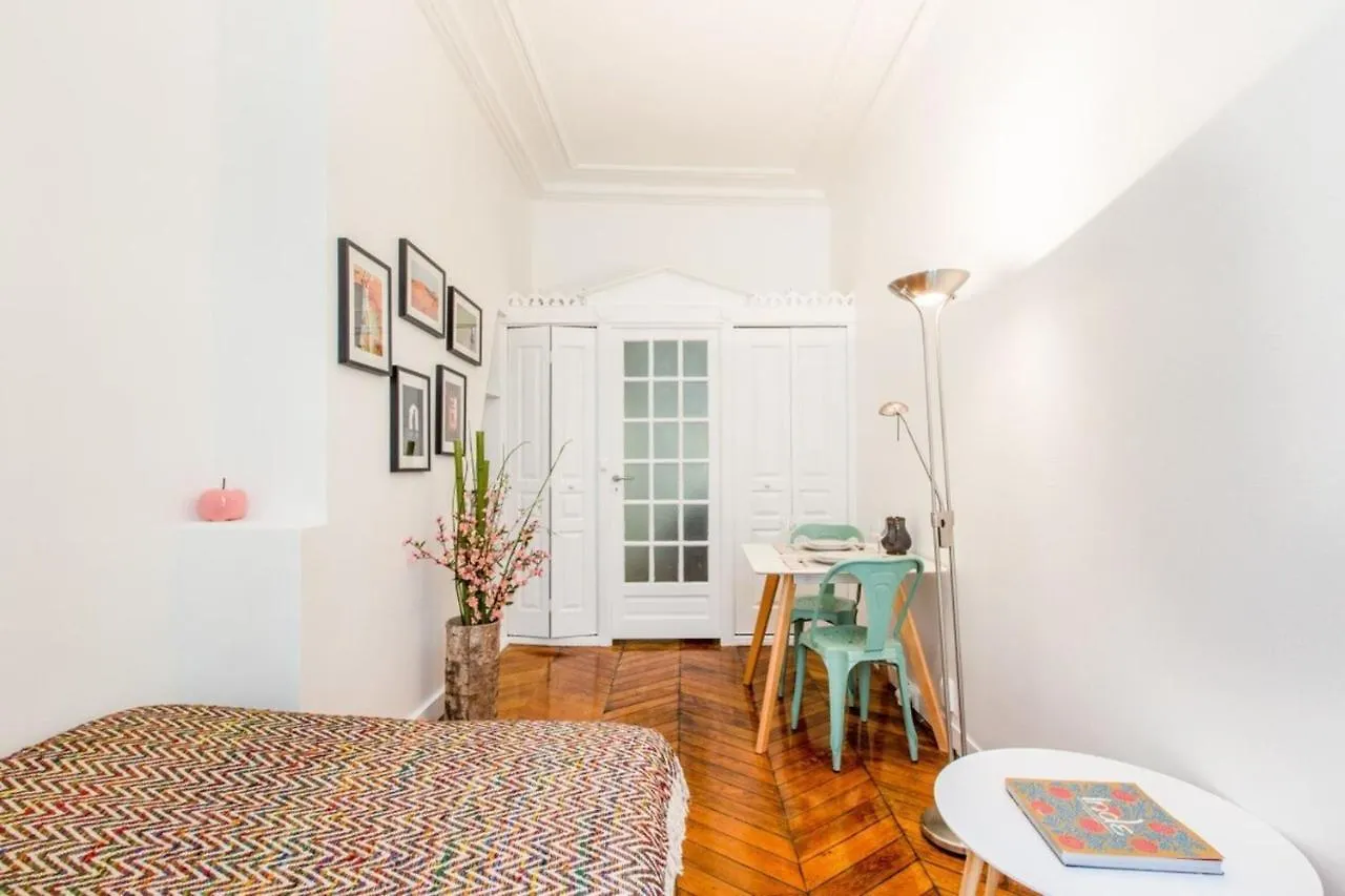 Brand New Apartments Near Louvre And Opera Paris