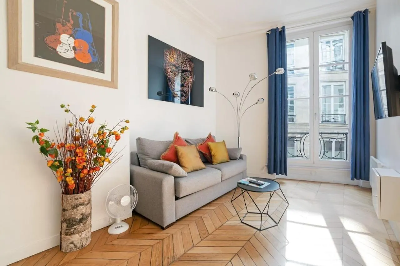 Brand New Apartments Near Louvre And Opera Paris