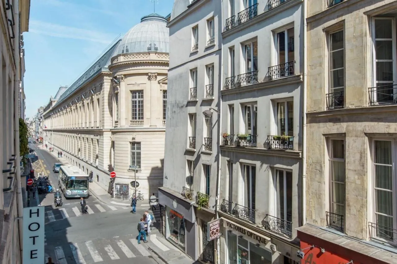 Brand New Apartments Near Louvre And Opera Paris France