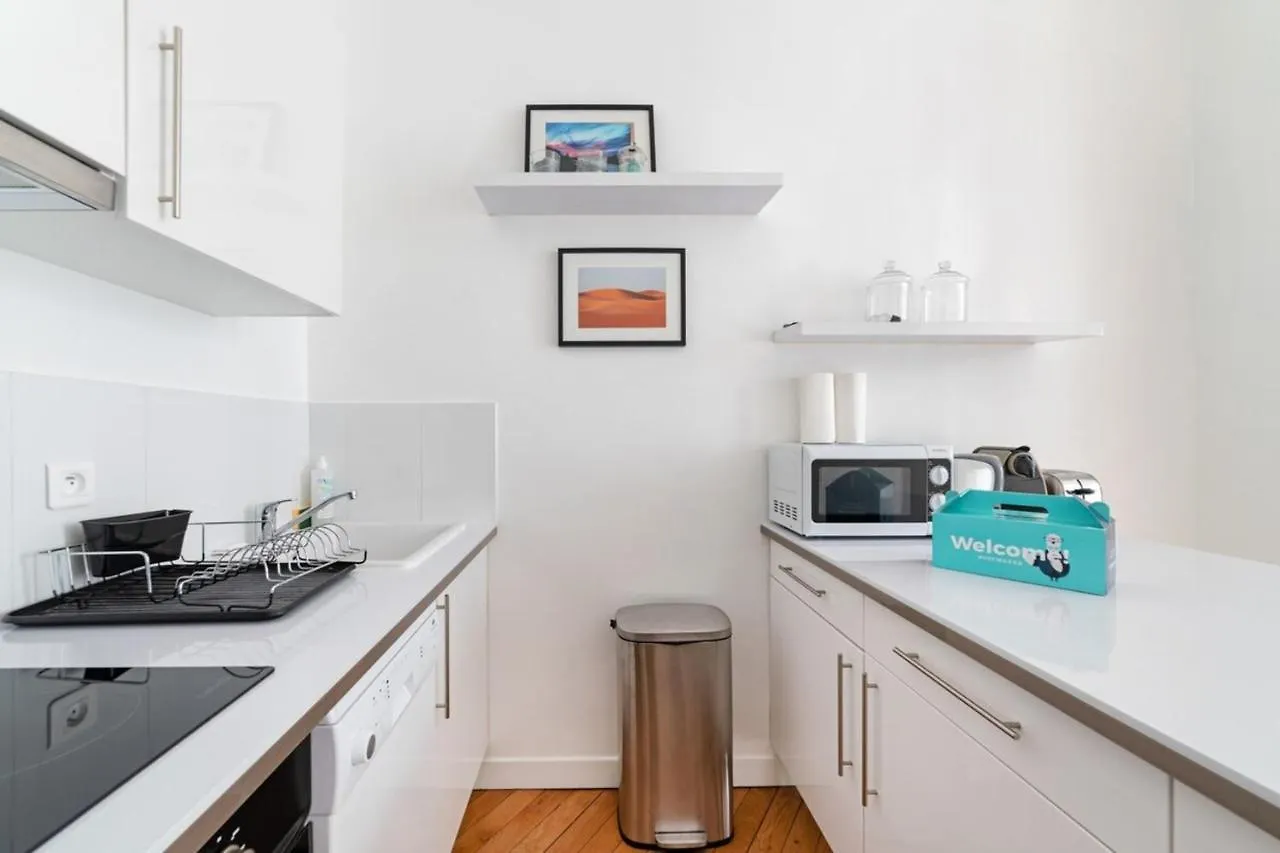 Brand New Apartments Near Louvre And Opera Paris France