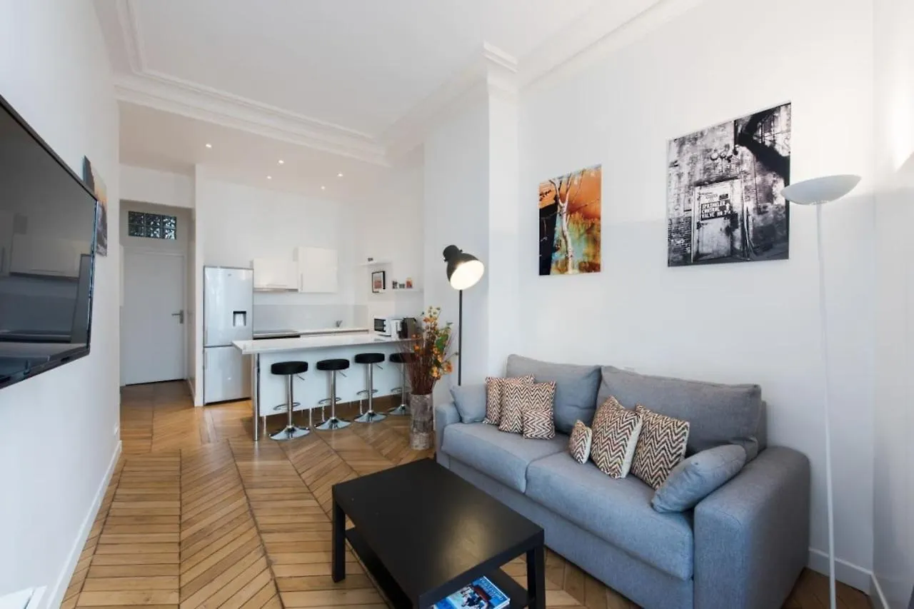 Brand New Apartments Near Louvre And Opera Paris
